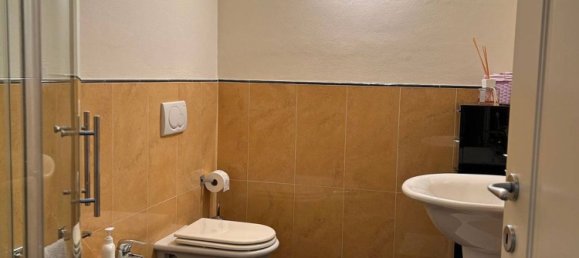 Apartamento de 3 habitaciónes en Mantua, Italy No. 245618 13