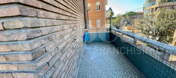 2 rooms Apartment in Rome, Italy No. 33214 13