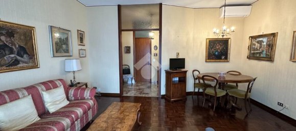 3 bedrooms Apartment in Milan, Italy No. 366540 9