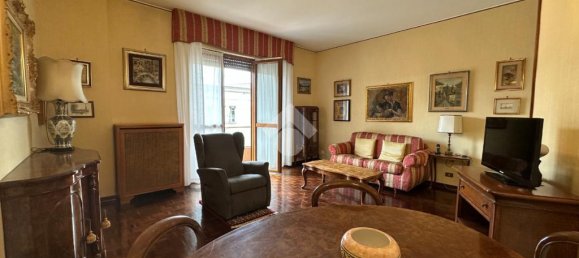 3 bedrooms Apartment in Milan, Italy No. 366540 8