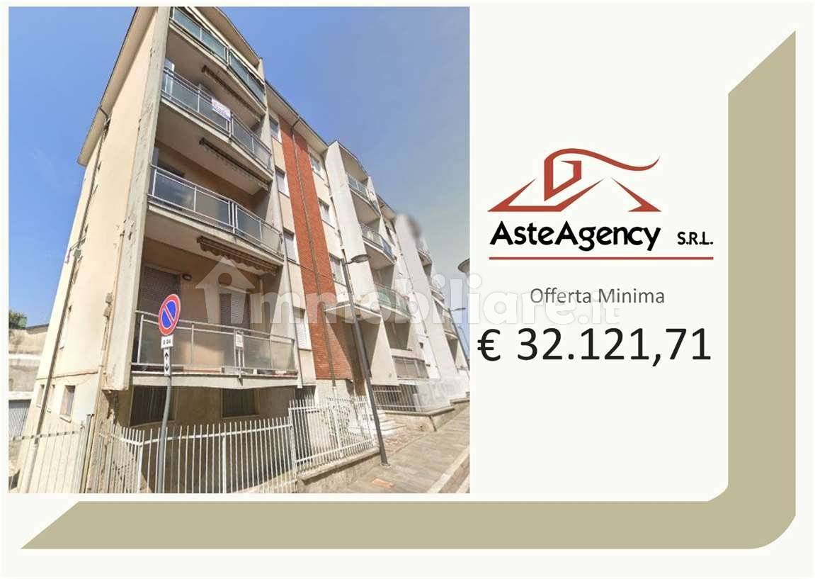 2 Schlafzimmer Wohnung in Calusco d'Adda, Italy, Nr. 390977