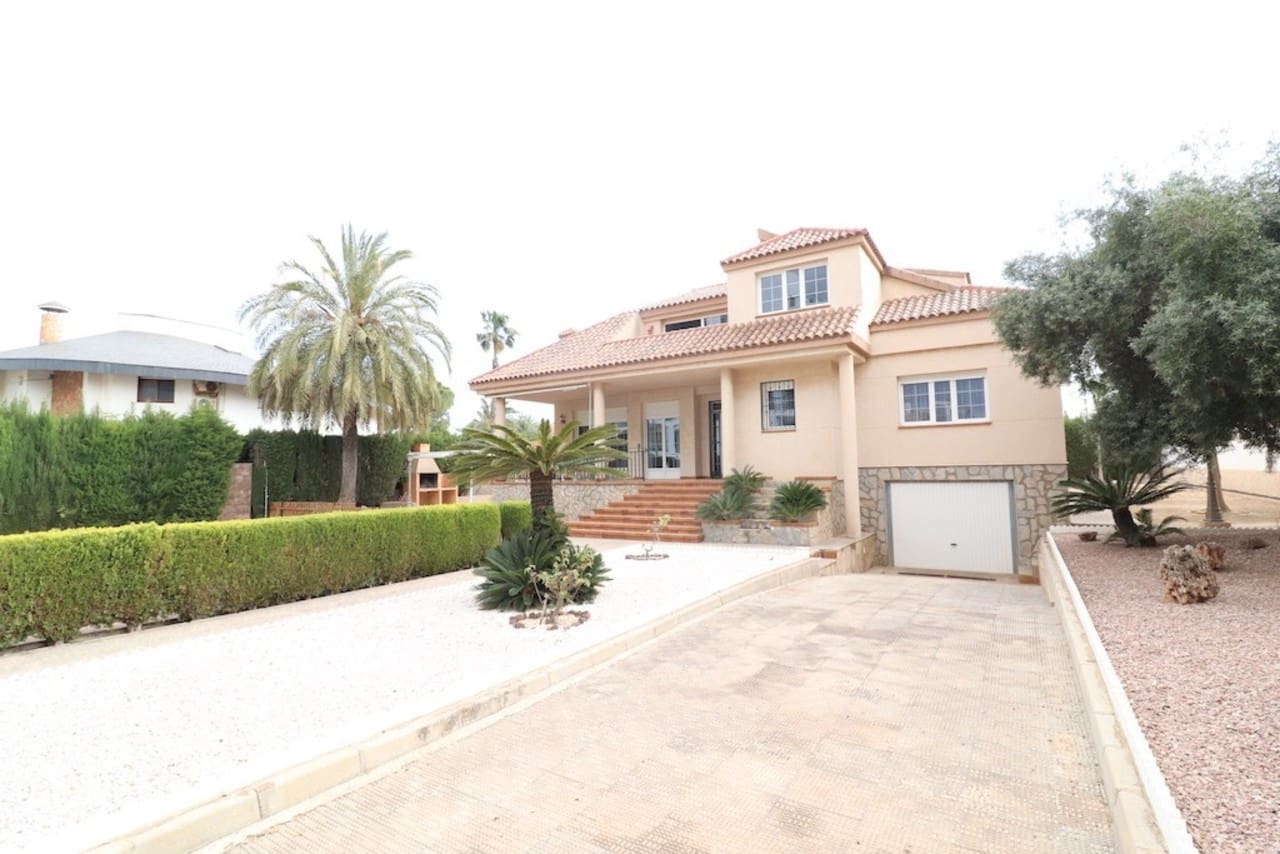 4 bedrooms House in Mil Palmeras, Spain No. 183644