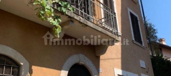 Вилла с 4 спальнями в Гардоне Ривьера, Италия № 360395 2