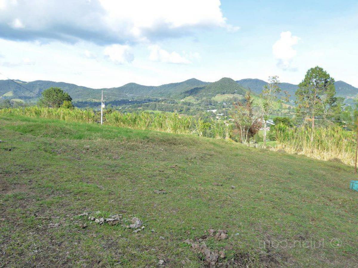 Terreno en Antioquia, Colombia No. 663