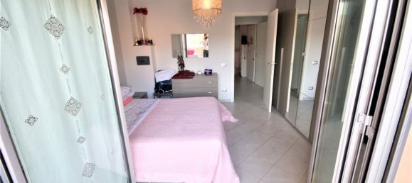 3 bedrooms Apartment in Colle di Val d'Elsa, Italy No. 352946 7