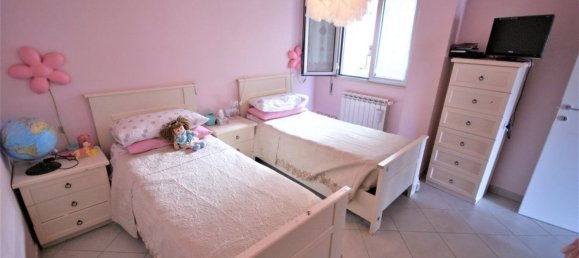 3 bedrooms Apartment in Colle di Val d'Elsa, Italy No. 352946 8