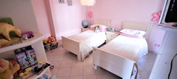 3 bedrooms Apartment in Colle di Val d'Elsa, Italy No. 352946 9