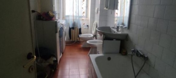 3 rooms Apartment in Monza, Italy No. 99510 25