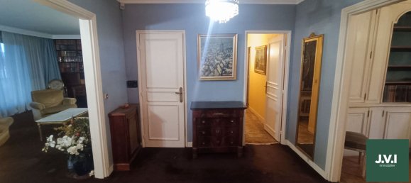 4 Schlafzimmer Wohnung in Montmorency, France, Nr. 168319 25