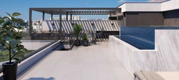 3 bedrooms Penthouse in Limassol, Cyprus No. 19379 3