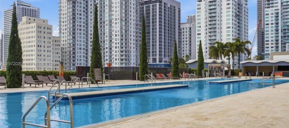 52.68 m² propiedad comercial en venta en Miami, Miami-Dade, Florida, USA № 615778 10