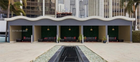 52.68 m² propiedad comercial en venta en Miami, Miami-Dade, Florida, USA № 615778 9