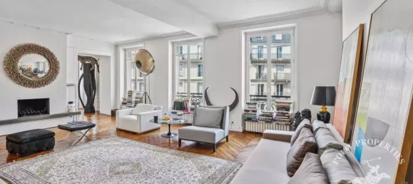 3 bedrooms Apartment in Paris, France No. 180781 9