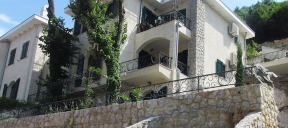3 bedrooms Apartment in Kotor, Montenegro No. 187 6