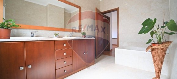 Дом с 4 спальнями в Амадора, Португалия № 173862 25