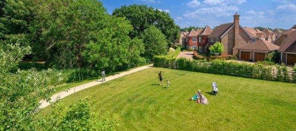 4 غرف نوم منزل في Horsham, United Kingdom رقم 3417 2