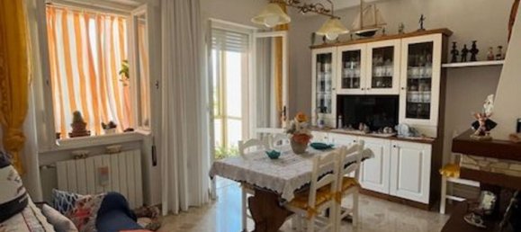 3 rooms Apartment in Viareggio, Italy No. 293096 4