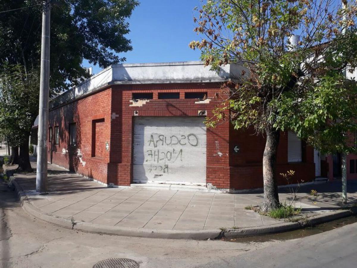 Casa T3 em Lanus, Argentina N.º 11569