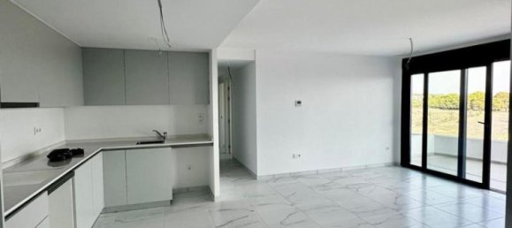 Apartamento de 3 dormitorios en Torrevieja, Spain No. 285649 4