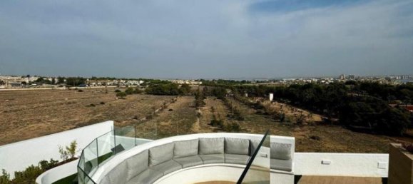 Apartamento de 3 dormitorios en Torrevieja, Spain No. 285649 13