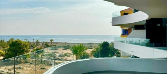 Apartamento de 3 dormitorios en Torrevieja, Spain No. 285649 5