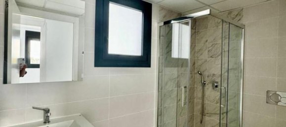 Apartamento de 3 dormitorios en Torrevieja, Spain No. 285649 8