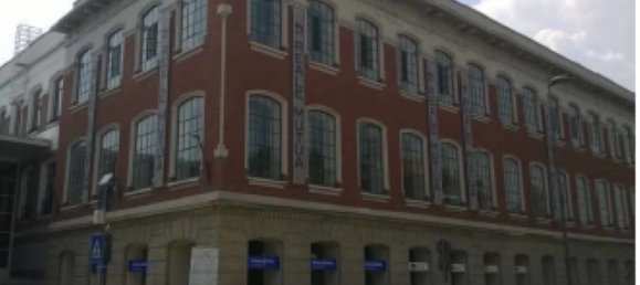 157m² Office in Legnano, Italy No. 309998 5