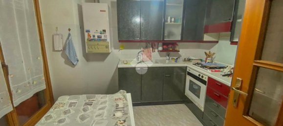 3 rooms Apartment in Parma, Italy No. 298927 8