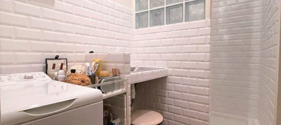 1 bedroom Apartment in Clichy, France No. 187775 5