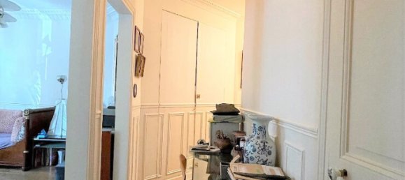 1 bedroom Apartment in Clichy, France No. 187775 4