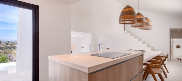 4 bedrooms Villa in Benahavis, Spain No. 4726 18