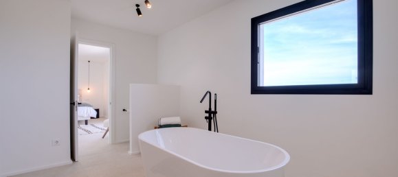 4 bedrooms Villa in Benahavis, Spain No. 4726 21