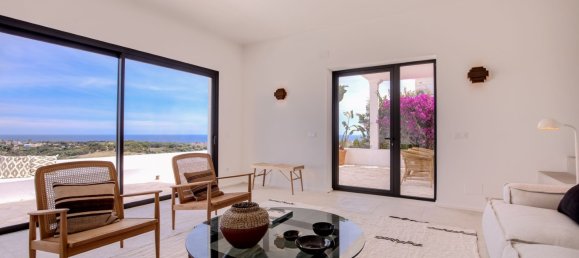4 bedrooms Villa in Benahavis, Spain No. 4726 9