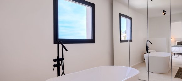 4 bedrooms Villa in Benahavis, Spain No. 4726 22