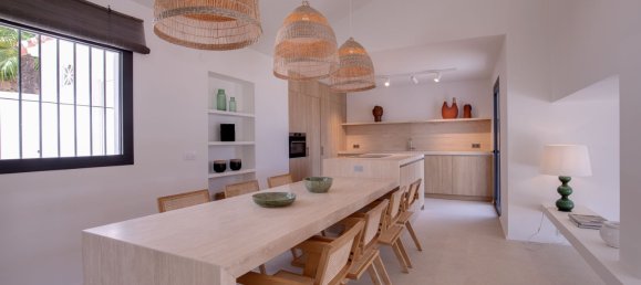 4 bedrooms Villa in Benahavis, Spain No. 4726 14