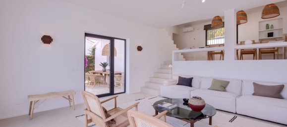 4 bedrooms Villa in Benahavis, Spain No. 4726 12