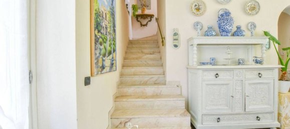 3 غرف نوم فيلا في Bee, Italy رقم 296893 28