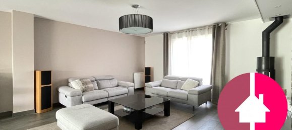 4 Schlafzimmer Haus in Ferrieres-en-Brie, France, Nr. 351630 3