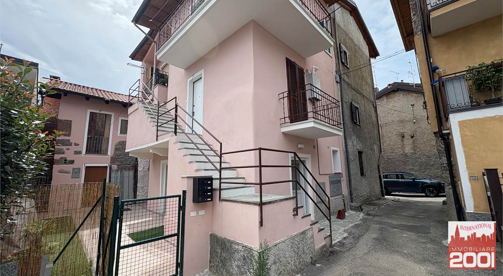 1 bedroom Apartment in Arona, Italy No. 293017