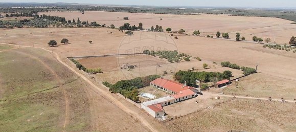 7 bedrooms House in Serpa, Portugal No. 38977 3