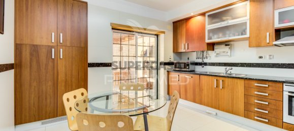 5 chambres Maison à Vialonga, Portugal No. 155719 9