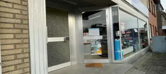 401m² Building in Neuss, Germany No. 71498 4