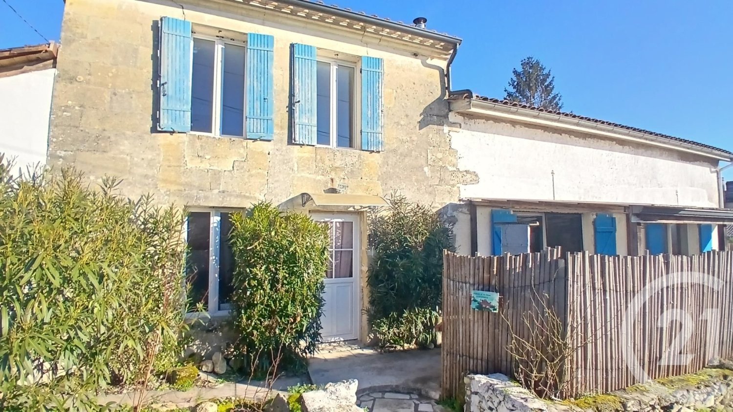 4 Schlafzimmer Haus in Rauzan, France, Nr. 108037