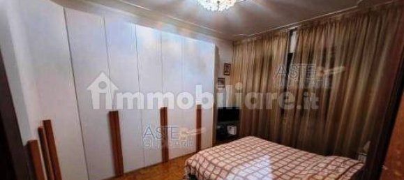 2 Schlafzimmer Wohnung in Genoa, Italy, Nr. 262358 9