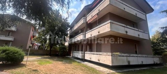 Apartamento de 2 dormitorios en Vigevano, Italy No. 318266 22