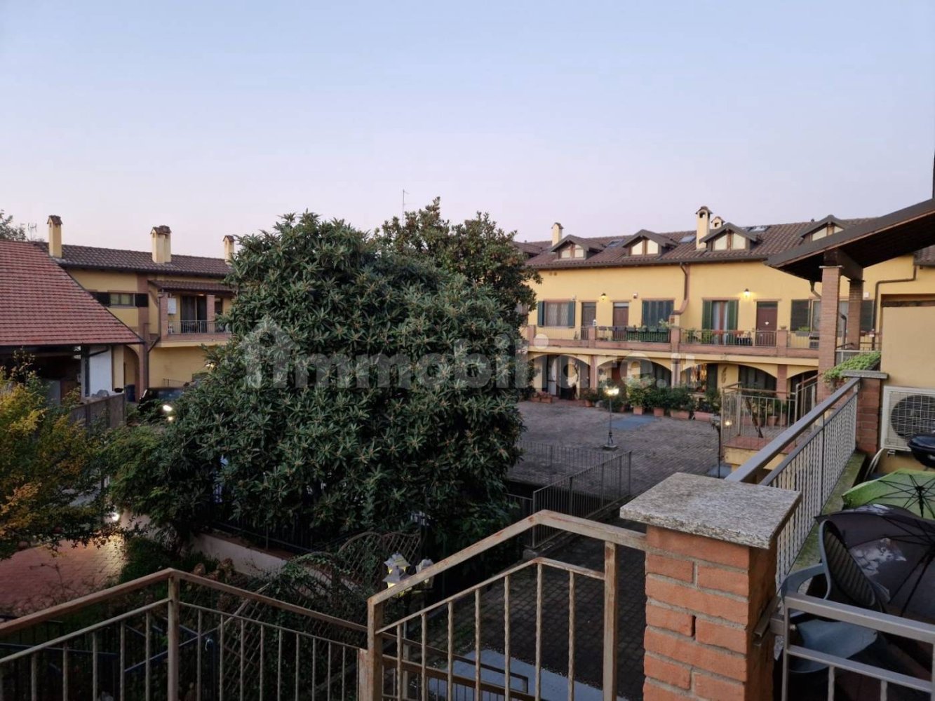 2 bedrooms Apartment in Vanzago, Italy No. 24841