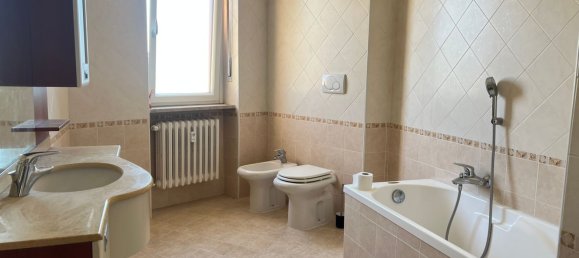 4-Zimmer Wohnung in Moncalieri, Italy, Nr. 77642 14