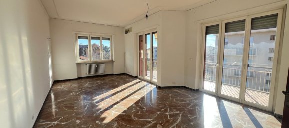 4-Zimmer Wohnung in Moncalieri, Italy, Nr. 77642 3