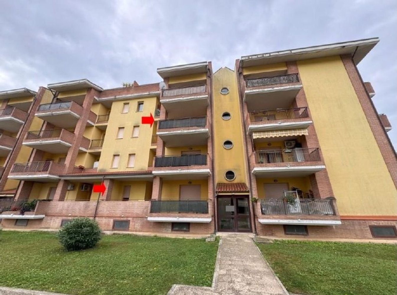 6 غرف نوم شقة في Corropoli, Italy رقم 344342