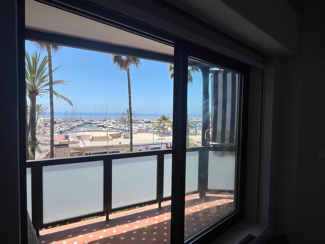 1 bedroom Apartment in Marbella, Spain No. 151051